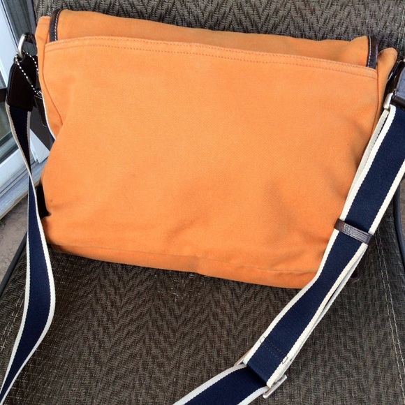 Coach Vintage Orange Canvas Messenger Bag F70587 - Picture 2 of 8